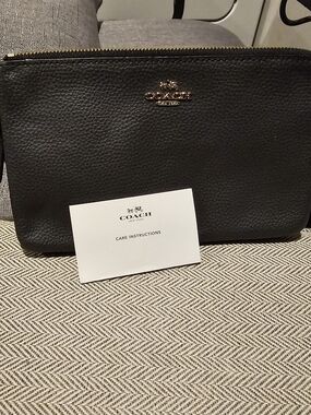 Coach Navy Blue Pebbled Leather Zip Pouch with Gold Logo